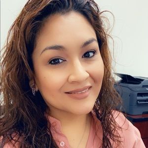 Meet your Posher, Marissa